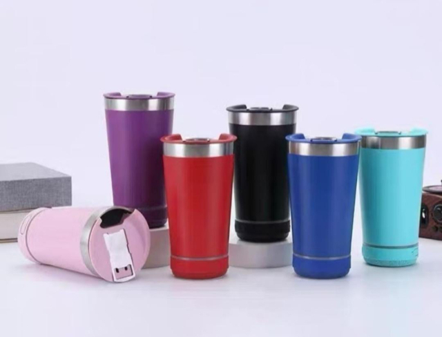 COPO T�RMICO INOX COM TAMPA ABRIDOR E CAIXA DE SOM BLUETOOTH LED 420ML