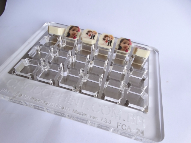 FORMA 3x3 CANTOS CONVEXOS 24 CAVIDADES 15 MM