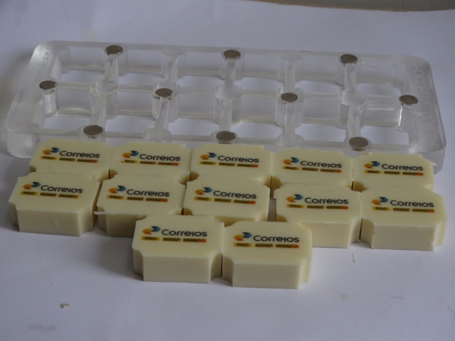 FORMA 3x4 CANTOS CONVEXOS 12 CAVIDADES 15 MM