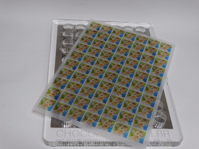 Forma Alpino 2,6 x 2,6 cm com 15 mm de espessura 70 bombons