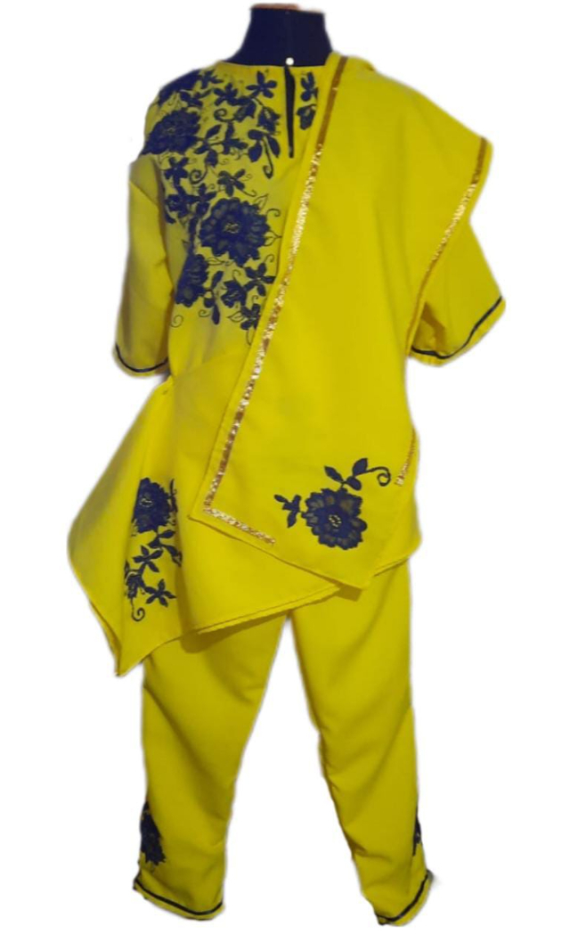 Conjunto completo Amarelo