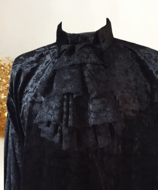 Camisa Cigana Renda Eleg�ncia e Detalhes